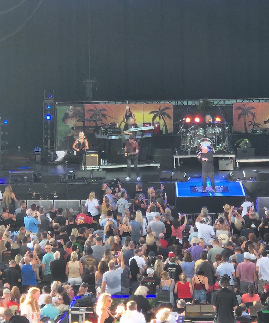 Bret Michaels at Ameris Bank Amphitheatre, photo taken at 11:29 PM