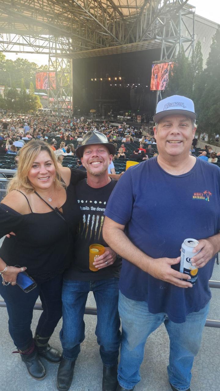 Bret Michaels at Ameris Bank Amphitheatre, photo taken at 7:57 PM